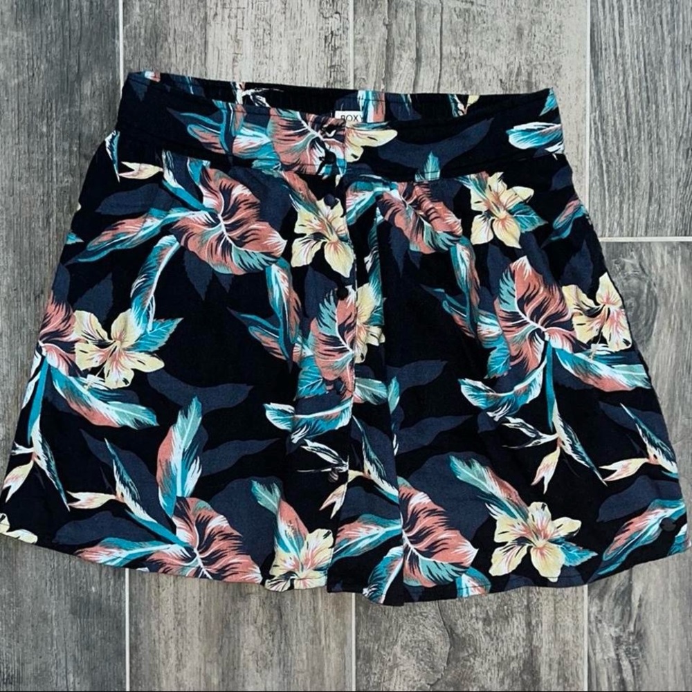 Roxy Black and Blue Skirt with Tropical Flair